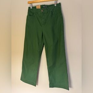 NWT - Toad & Co - Earthworks Wide Leg Crop Pant - Size 8 - Color - Pasture